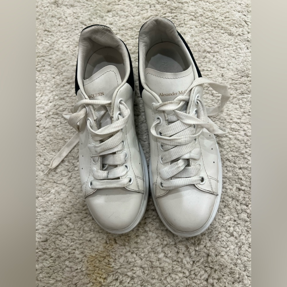 alexander mcqueen women’s size 8.5